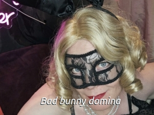 Bad_bunny_domina
