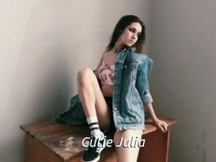 Cutie_Julia