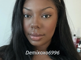 Demixoxo6996