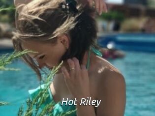 Hot_Riley