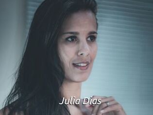 Julia_Dias