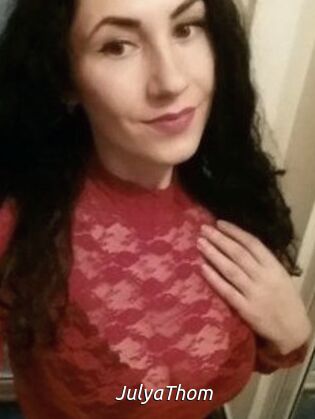 JulyaThom