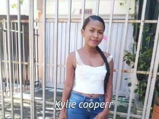 Kylie_cooperr