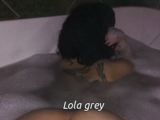 Lola_grey