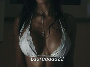 Lauraaaaa22