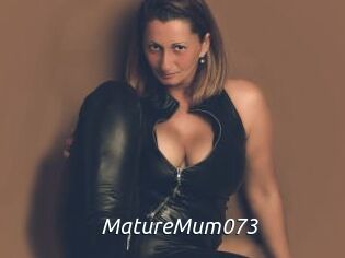 MatureMum073