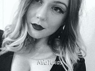 Mia_Texas Fan Domination