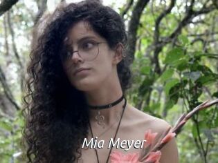 Mia_Meyer