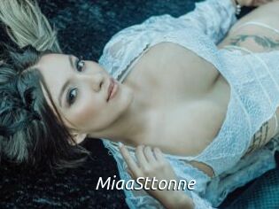 MiaaSttonne
