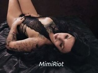Mimi_Riot