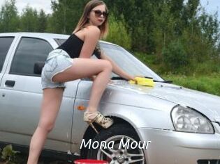 Mona_Mour