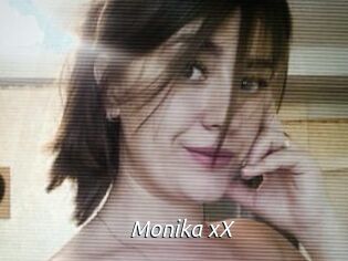 Monika_xX