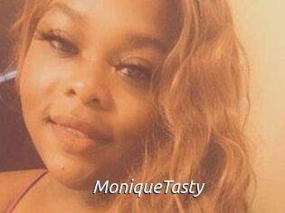 MoniqueTasty