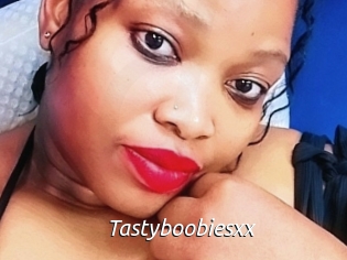 Tastyboobiesxx