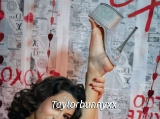 Taylorbunnyxx